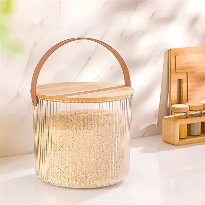 سطل برنج شیار دار 9لیتر لیمون کد 2456; این محصول علاوه بر کمک به نظم بیشتر کابینت و آشپز خانه , دسترسی به برنج را نیز ساده تر می کند